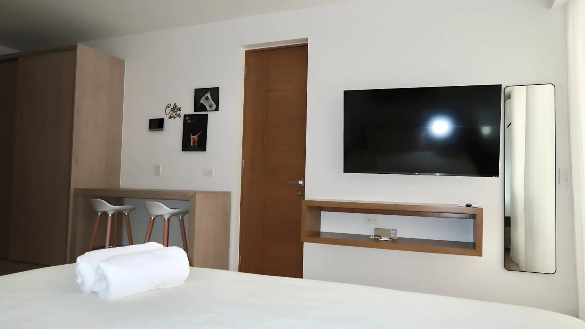 Modern Refuge Just Steps From 5Th Avenue Appartement Playa del Carmen