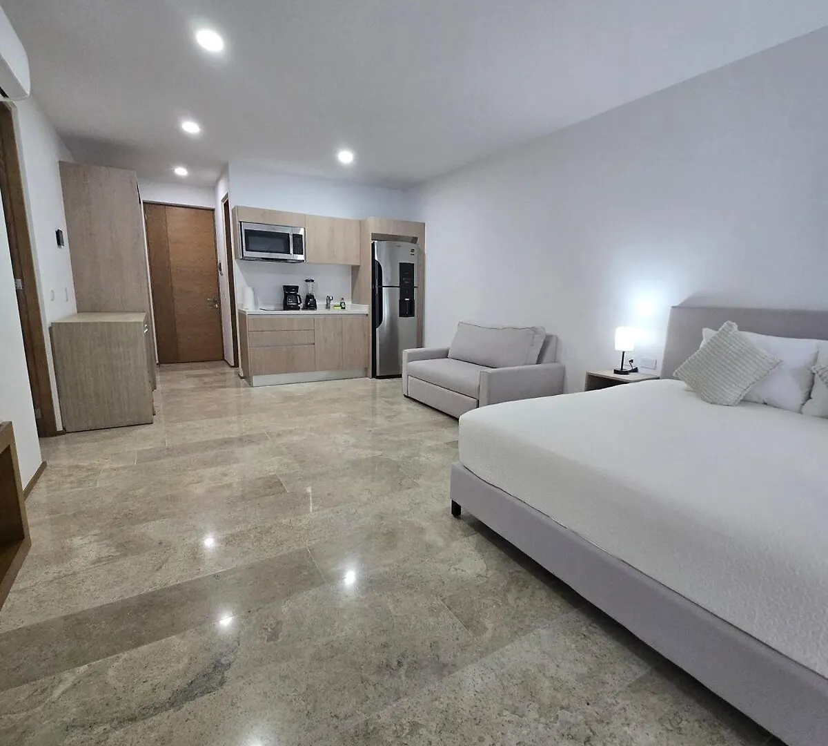 Modern Refuge Just 10 Minutes From Mamitas Beach Playa del Carmen Apartment