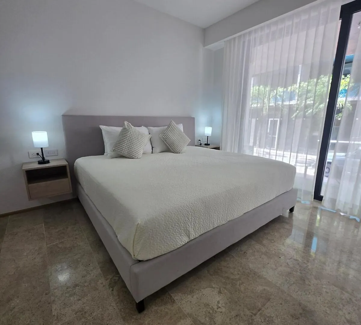 Modern Refuge Just 10 Minutes From Mamitas Beach Playa del Carmen Apartament